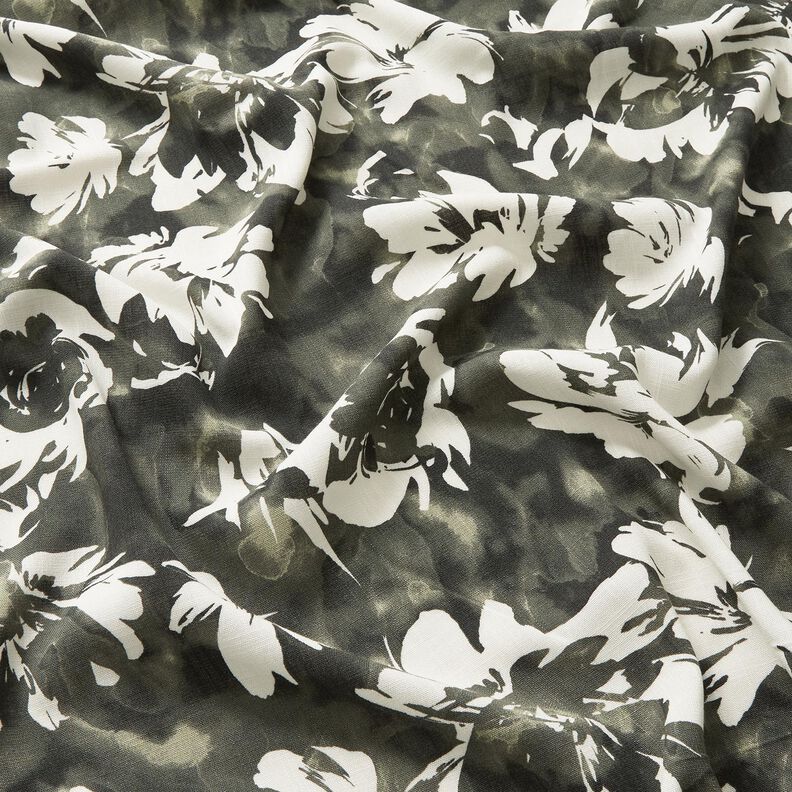 Tecido de viscose Rosas selvagens em aguarela – pinheiro escuro/branco sujo,  image number 2