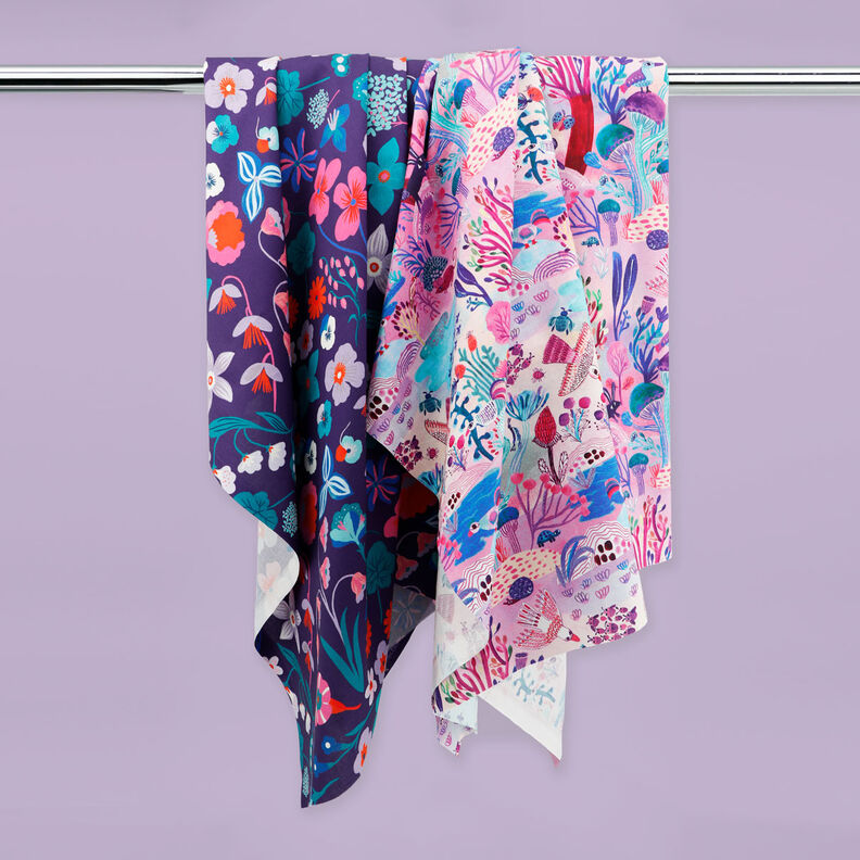 Popelina de algodão Meadow Flower Impressão Digital | Nerida Hansen – ameixa/azul marinho,  image number 5