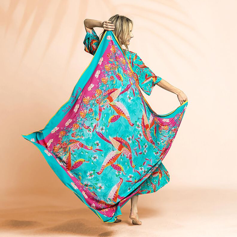 Moda de praia Pareo com painel Pavões e flores – azul marinho/rosa intenso,  image number 6