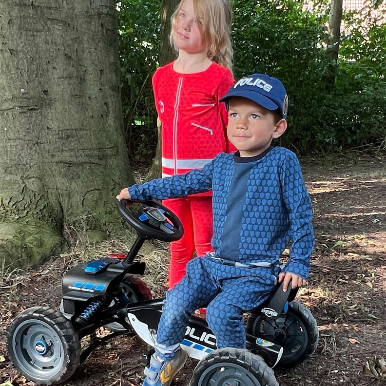 French Terry Barra Quero ser paramédico | Stoff&Liebe – vermelho/cinzento-prateado,  image number 10