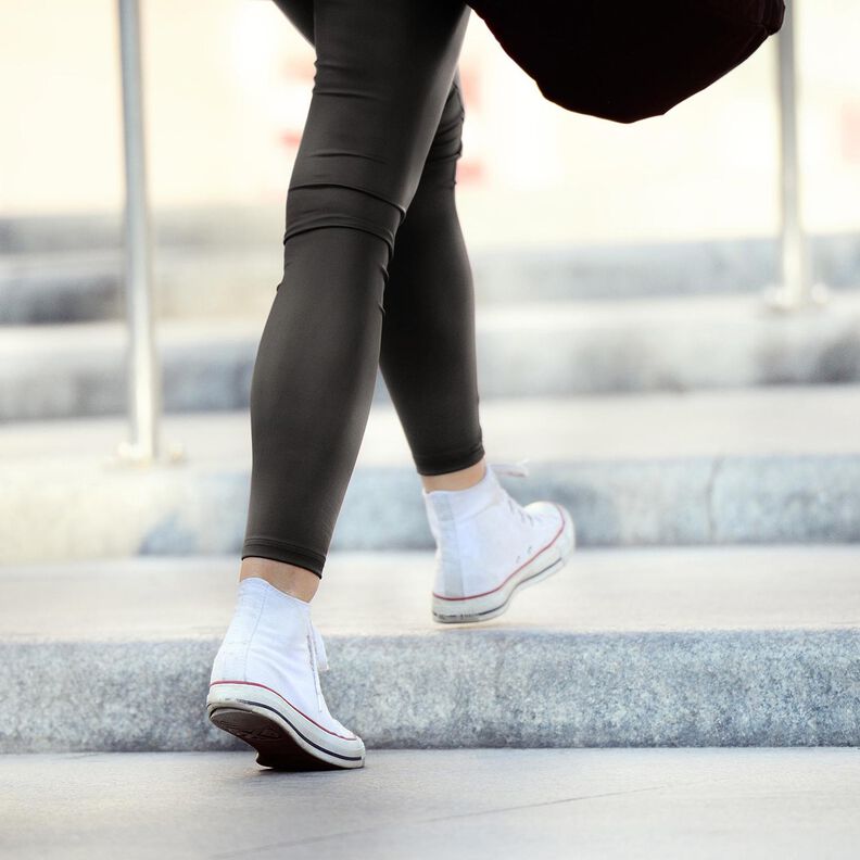 Pele sintética com reverso em veludo  – preto,  image number 7