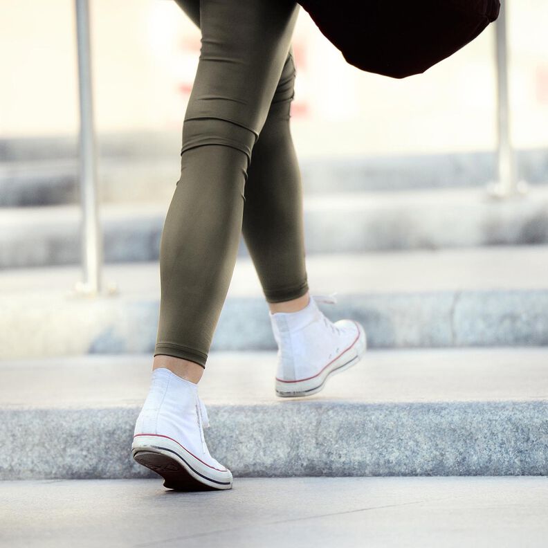 Pele sintética com reverso em veludo  – pinheiro escuro,  image number 7