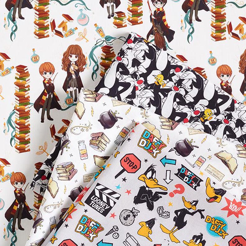 Tecido licenciado de popelina de algodão Harry Potter pilha de livros | Warner Bros. – branco,  image number 5